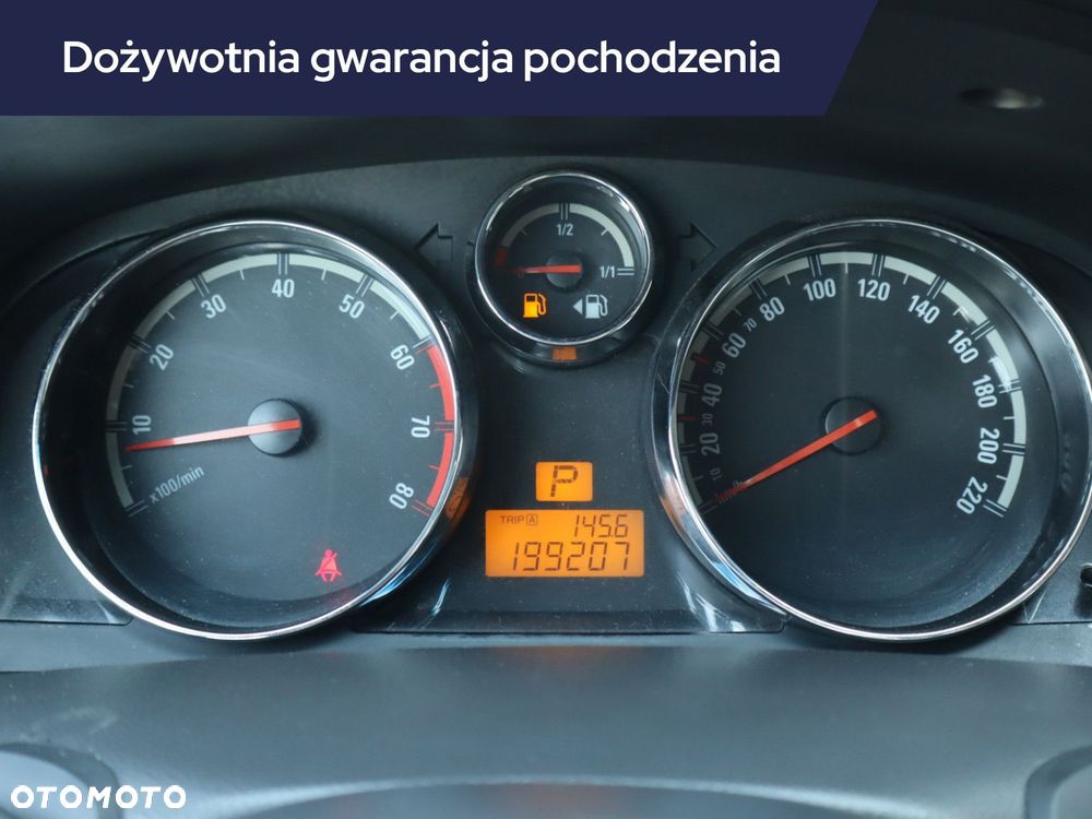 Opel Antara - 13