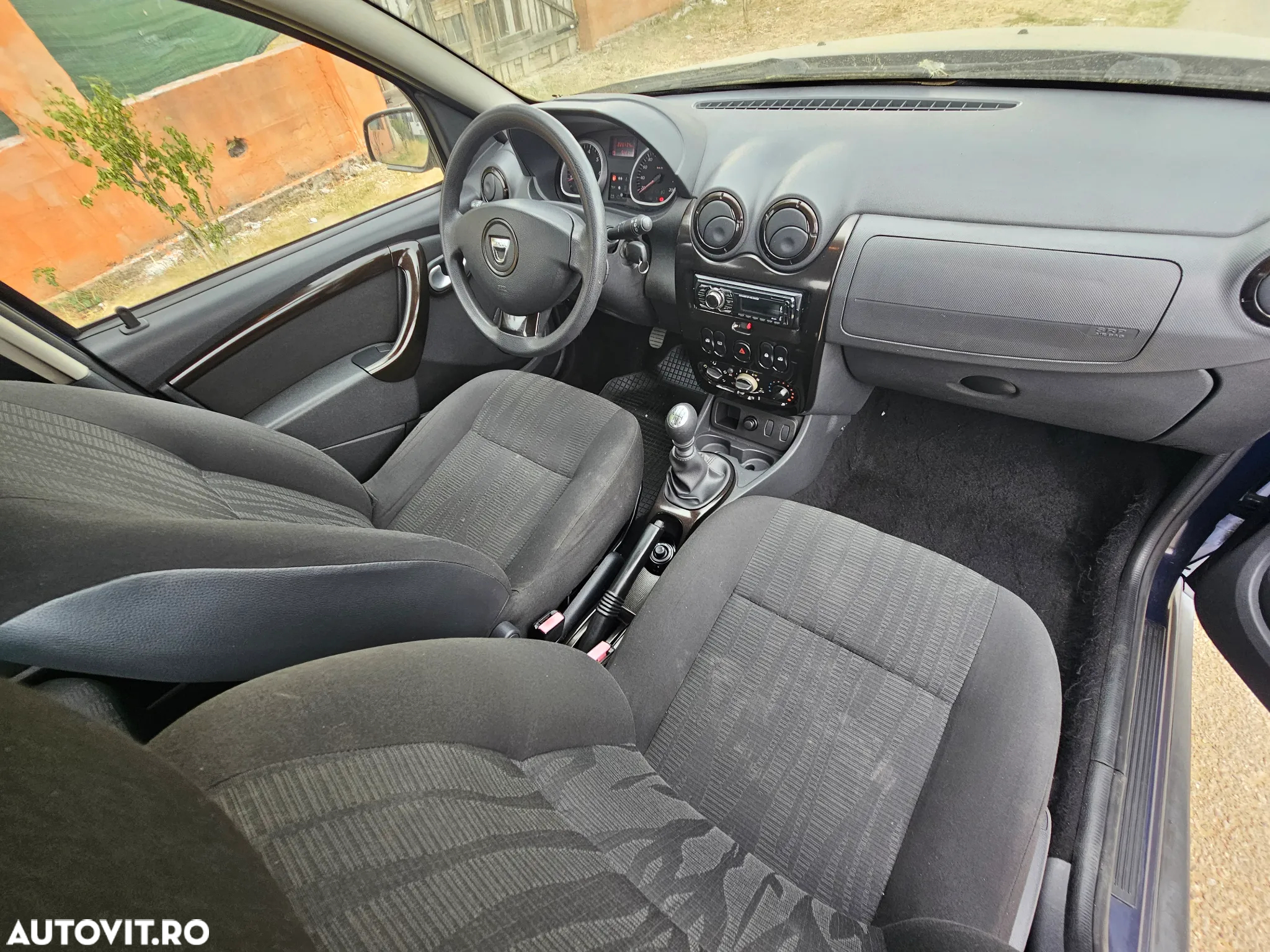 Dacia Duster 1.5 dCi 4x2 Laureate - 14