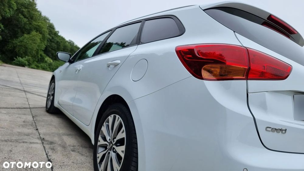 Kia Ceed 1.6 CRDi XL - 22