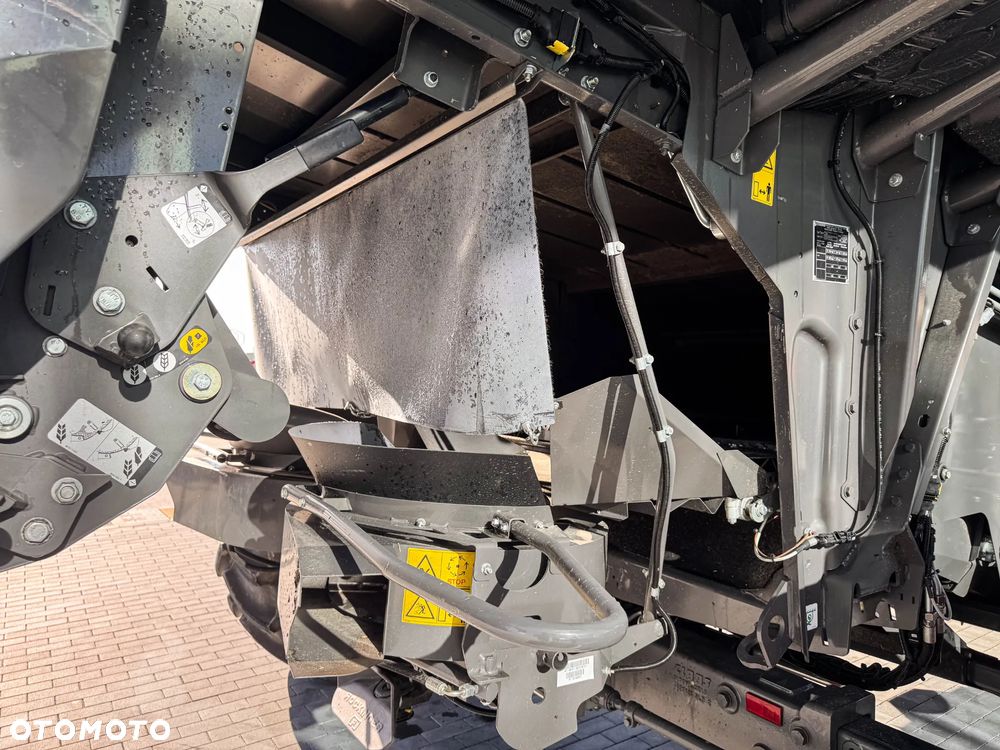 Claas LEXION 6800 - 22
