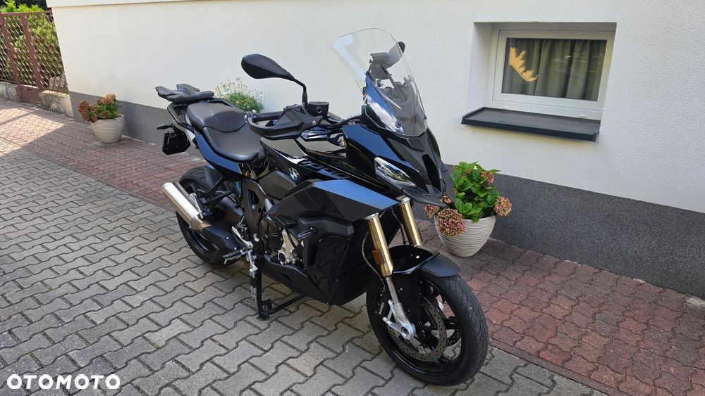 BMW XR - 24
