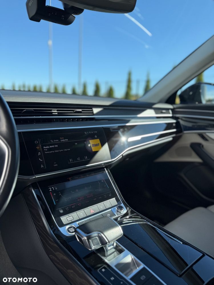 Audi A8 - 11