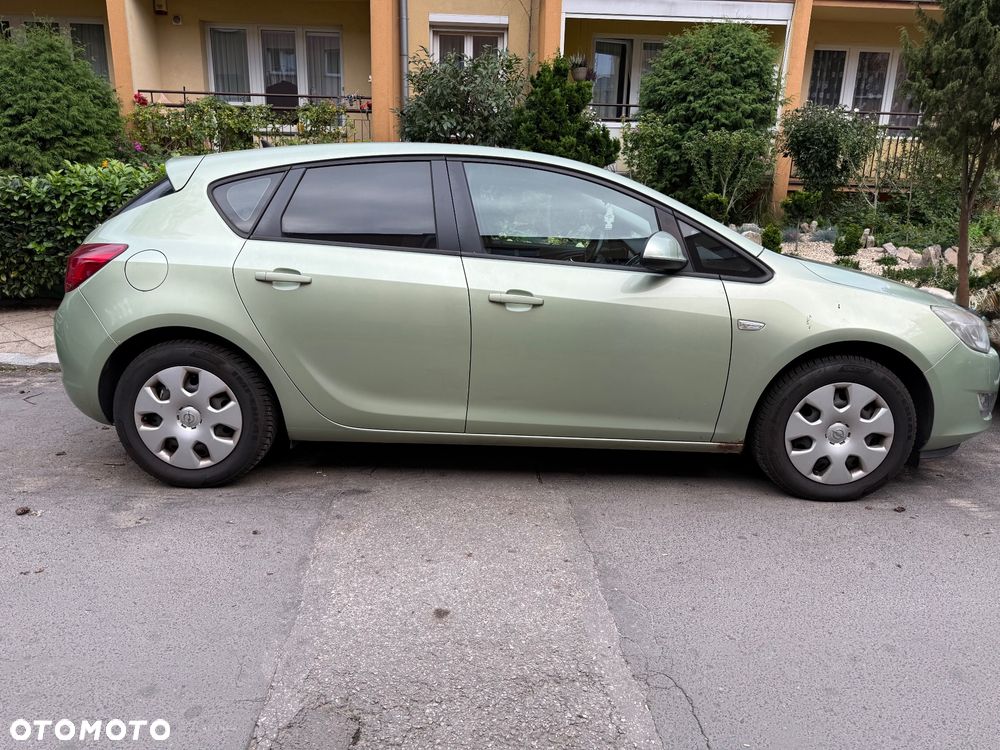 Opel Astra 1.4 T Cosmo - 19