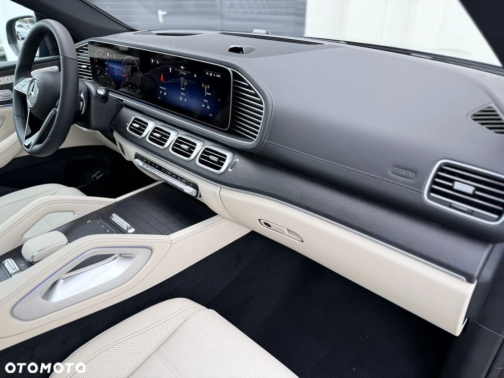 Mercedes-Benz GLE - 30