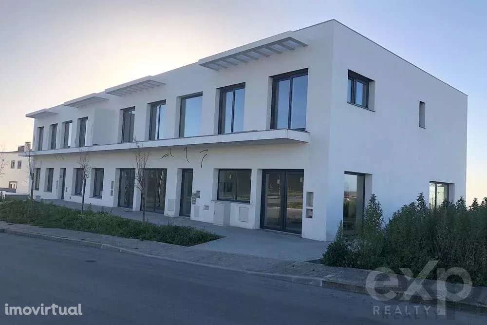 Oportunidade Única: Espaço Comercial em Casais de Mestre Mendo - Grande imagem: 3/3