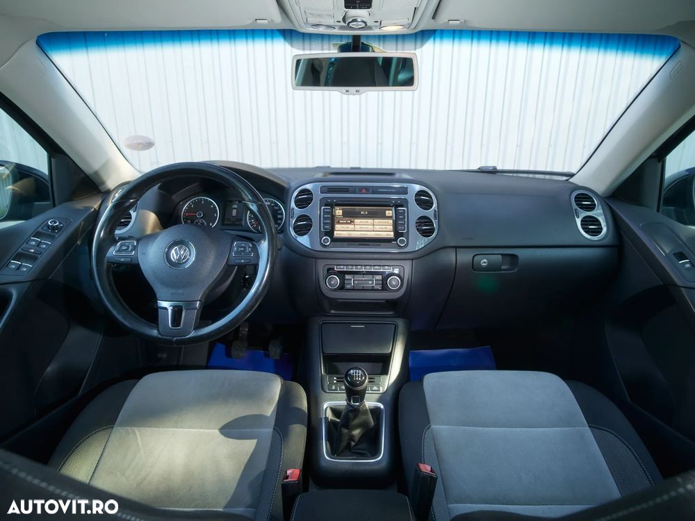 Volkswagen Tiguan - 11
