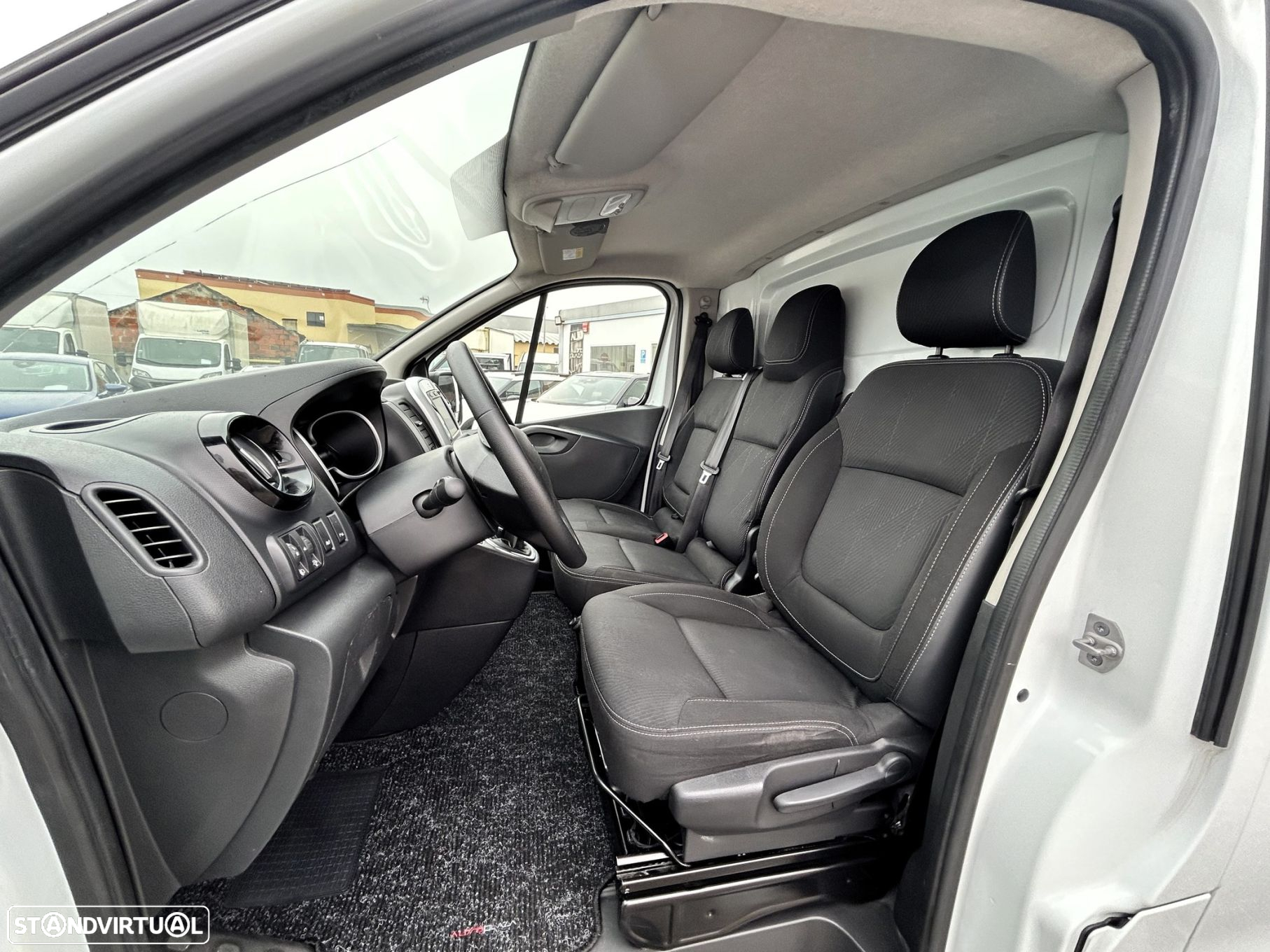 Renault Trafic 2.0 DCI L1H1 BV6 EGDT COM GPS - 13