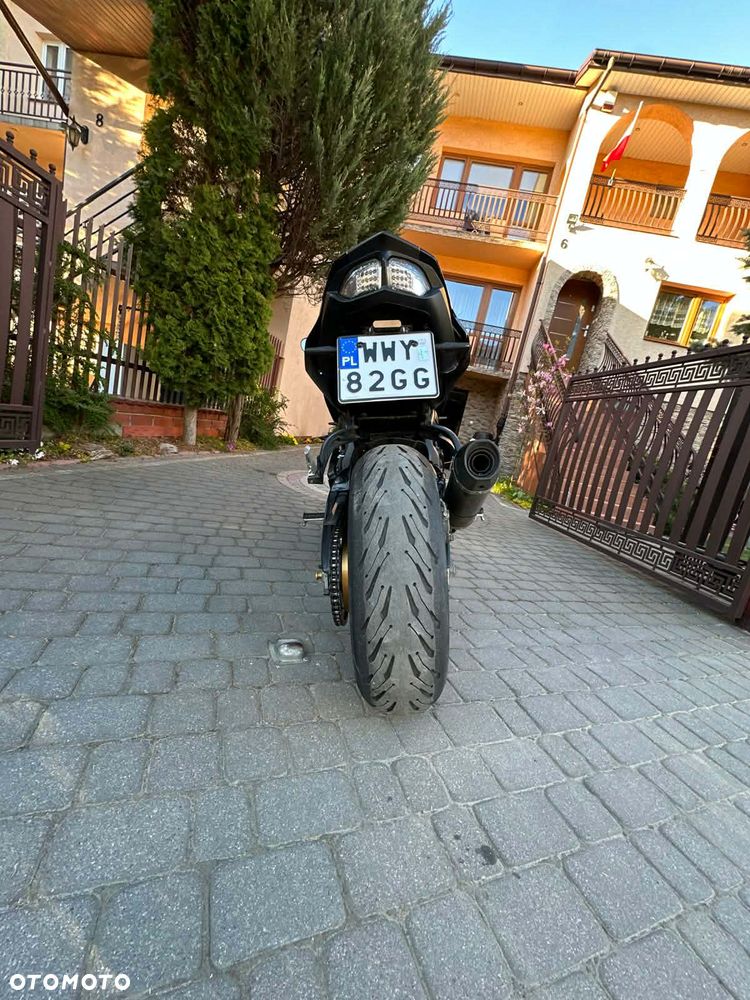 Yamaha FZ8 - 19