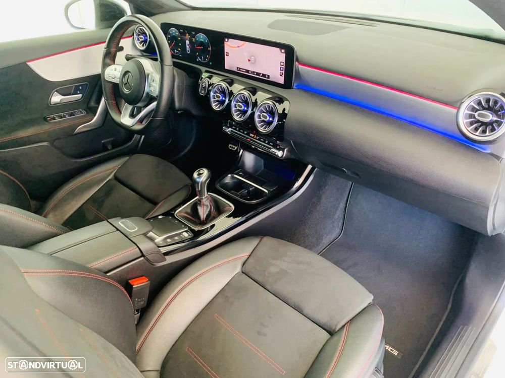Mercedes-Benz A 180 Limousine d AMG Line - 52