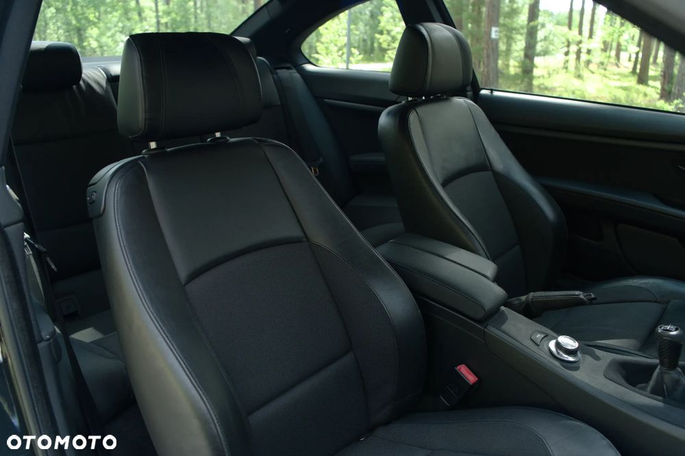 BMW Seria 3 335i - 16