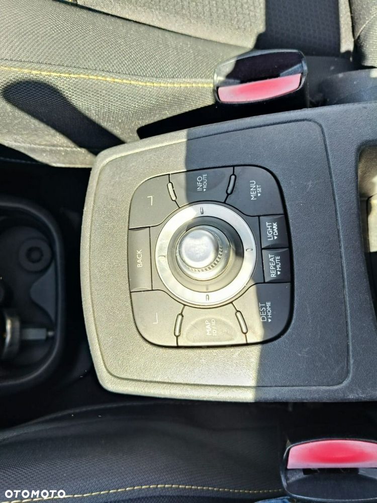 Renault Scenic 1.4 16V TCE TomTom Edition - 17