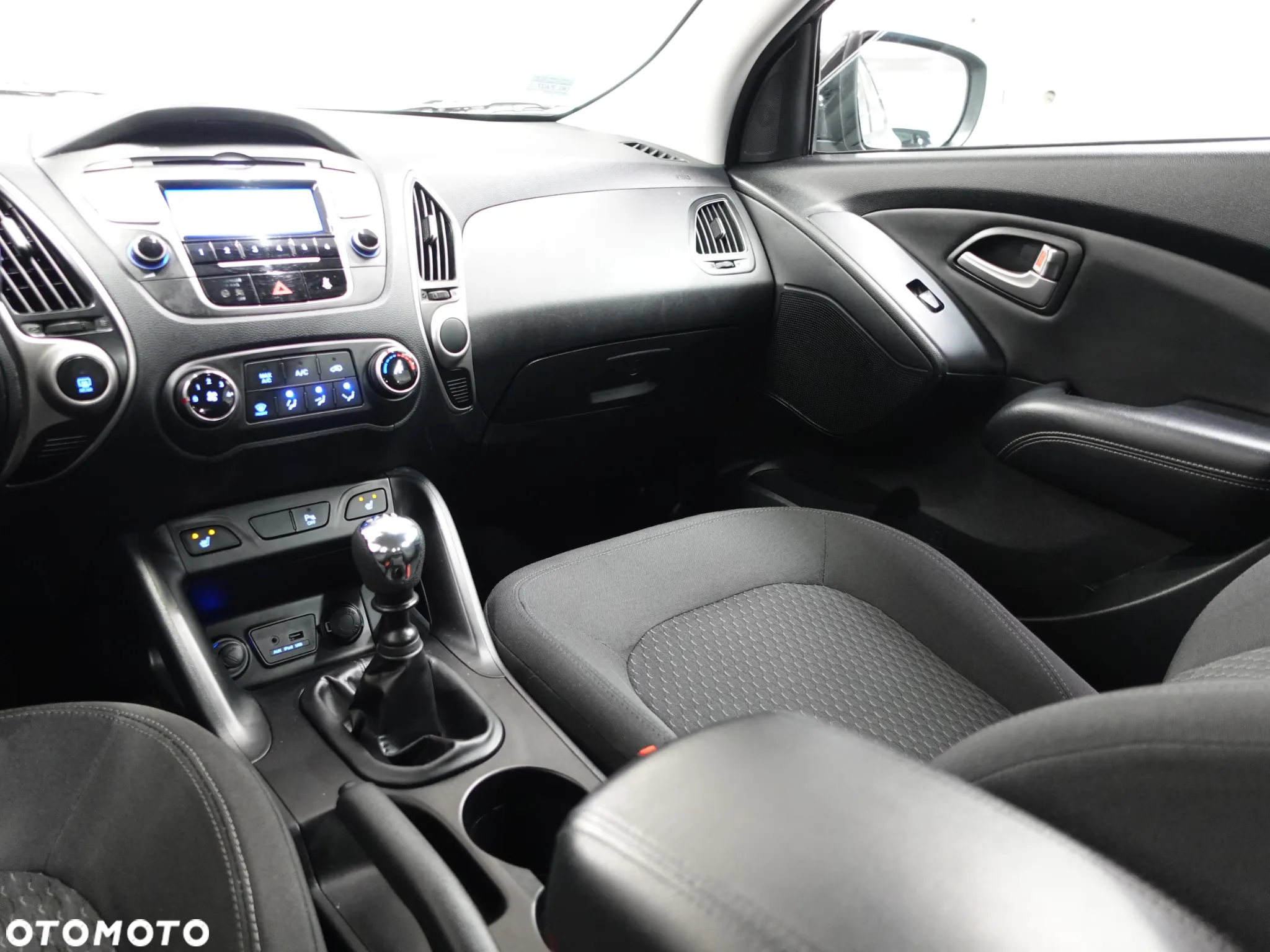 Hyundai ix35 1.6 2WD blue Comfort - 36