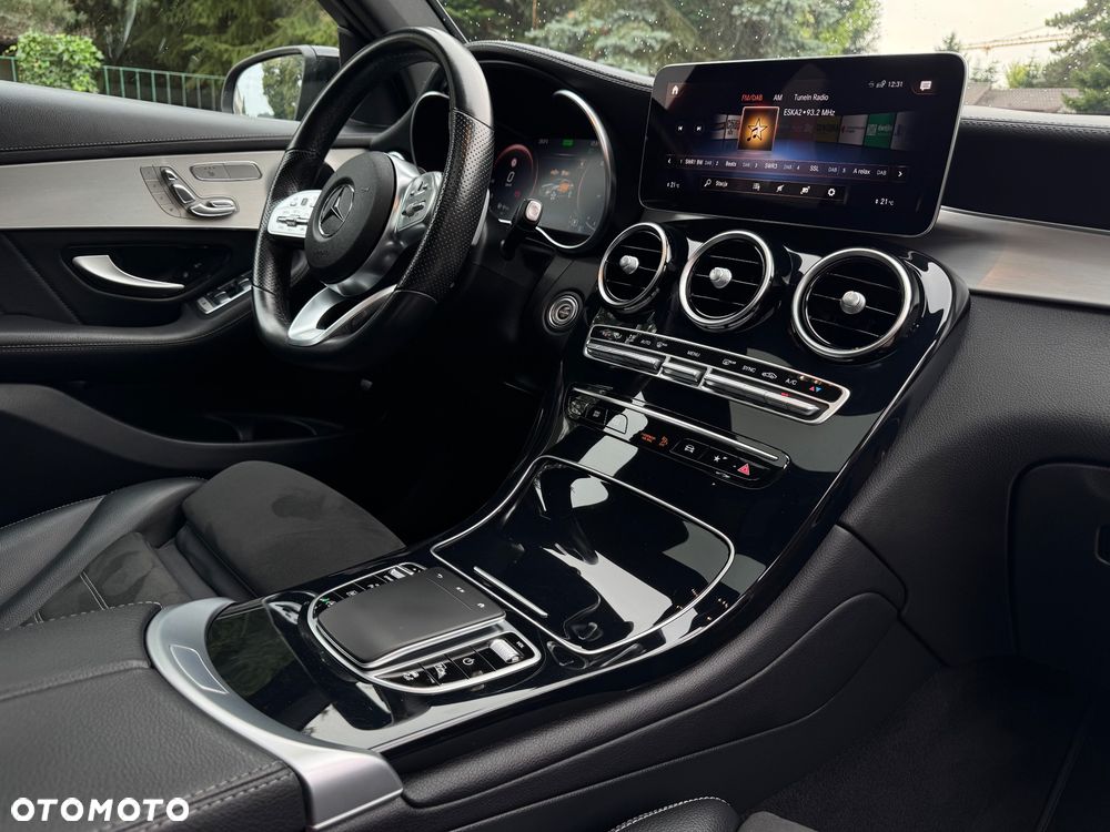 Mercedes-Benz GLC 300 4Matic 9G-TRONIC AMG Line Plus - 7