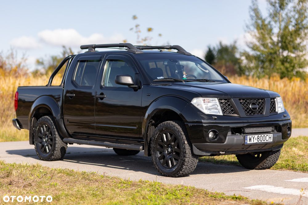 Nissan Navara 2.5 TDi Sport / LE - 1