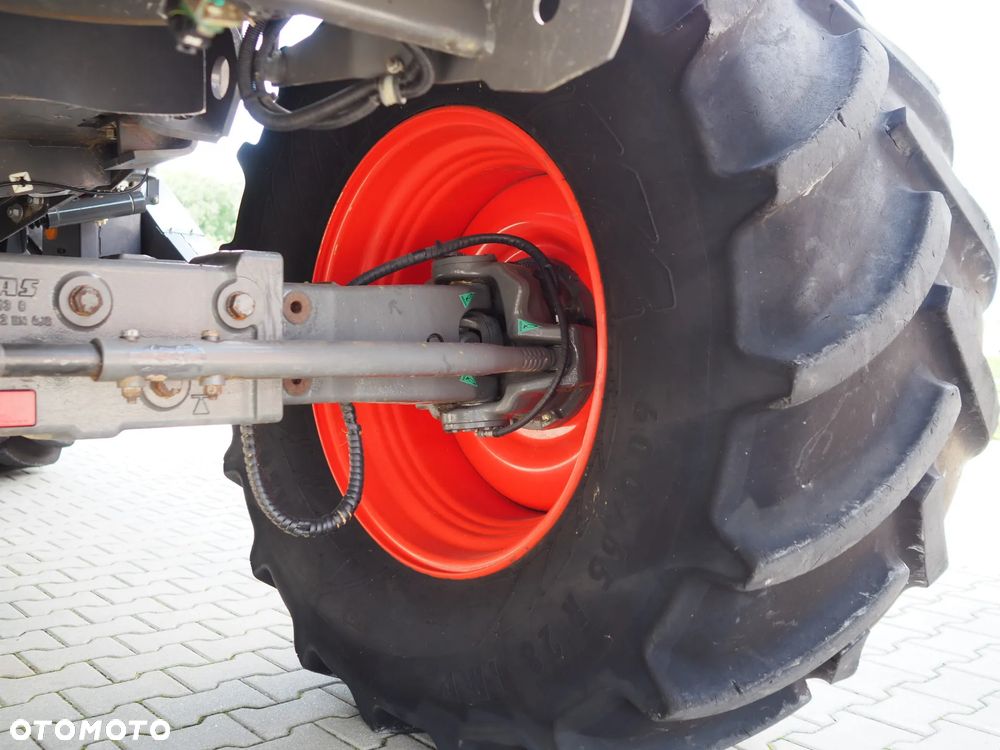Claas Lexion 740 4x4 + V680 - 11