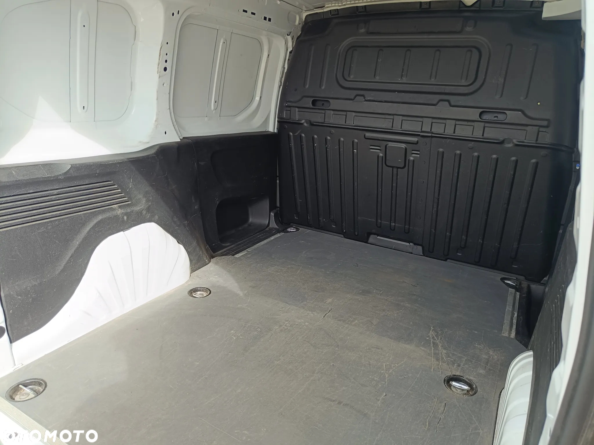 Toyota ProAce Kombi 1.5 D-4D Compact 2,6t - 34