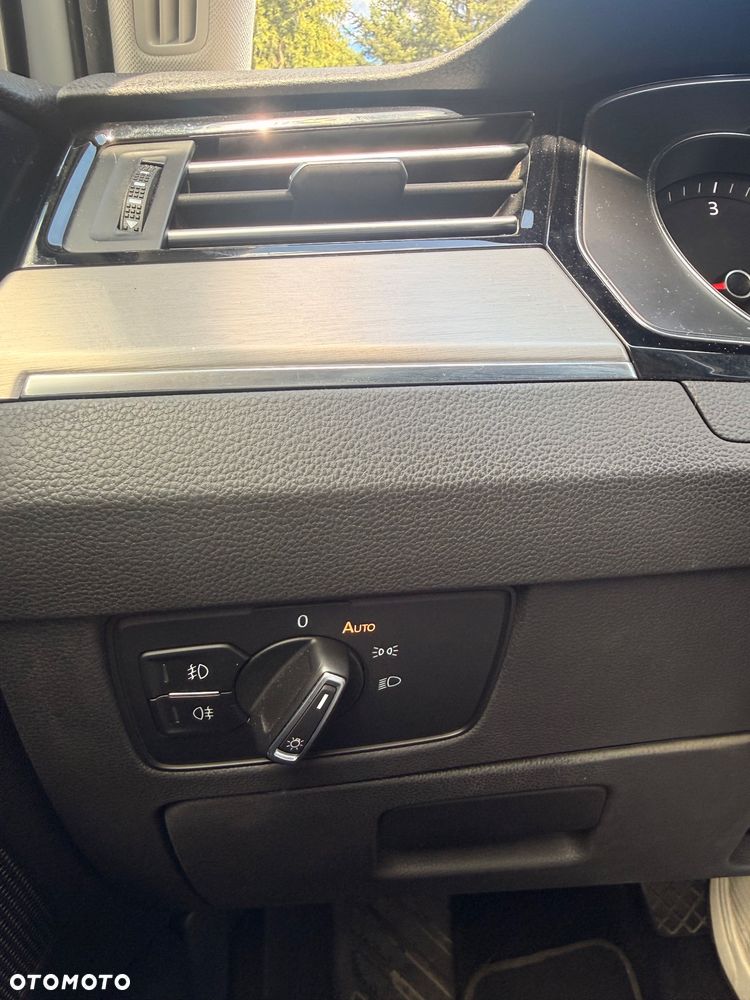 Volkswagen Passat 2.0 TDI EVO Elegance DSG - 14