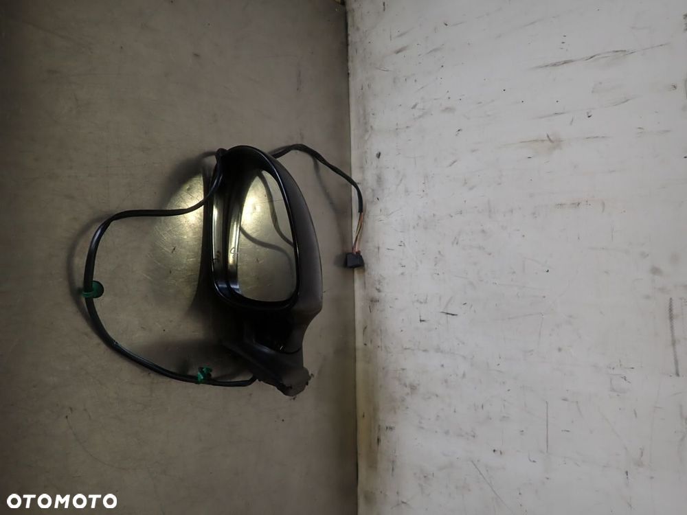 LUSTERKO LEWE ELEKTRYCZNE AUDI A2 - 1