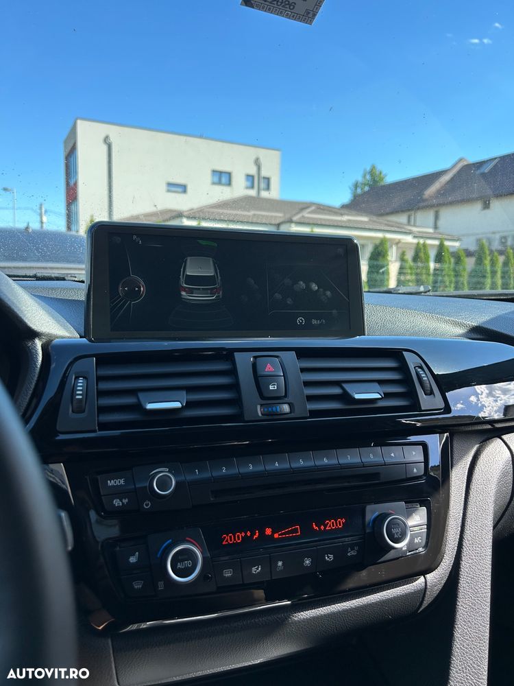 BMW Seria 3 318d Aut. Sport Line - 14