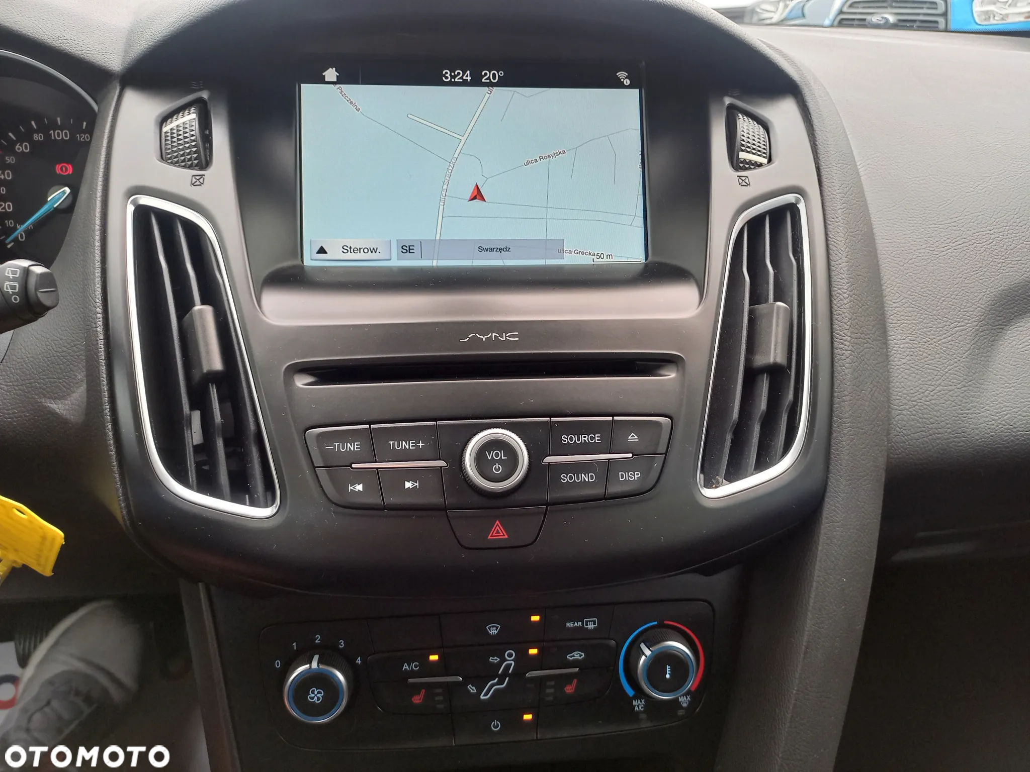 Ford Focus - 25