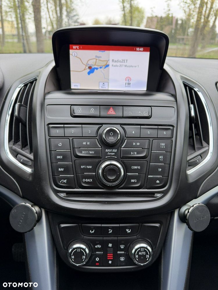 Opel Zafira - 36