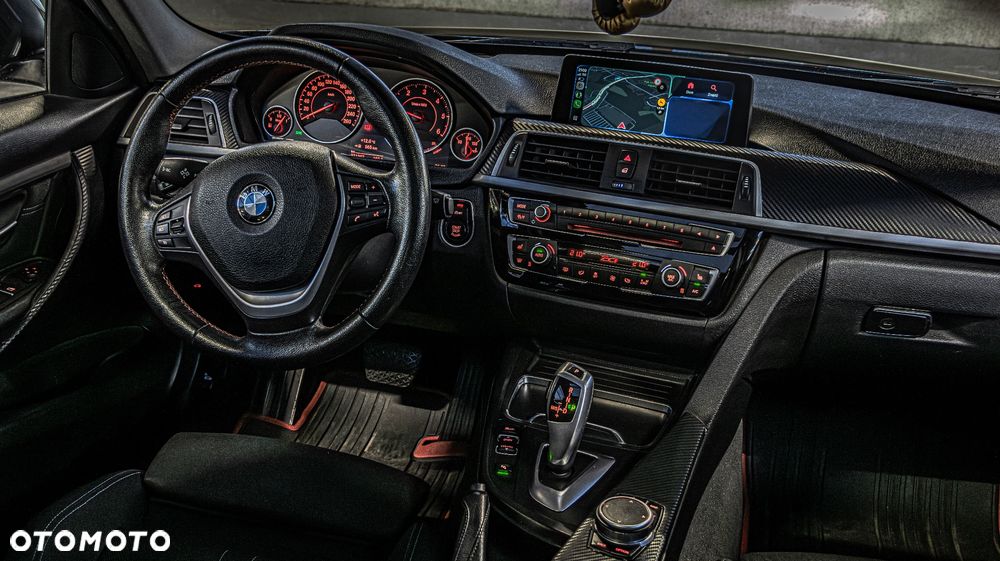 BMW Seria 3 320d Sport Line - 10
