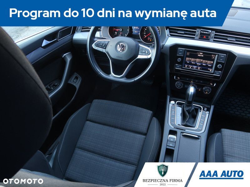 Volkswagen Passat Variant - 9