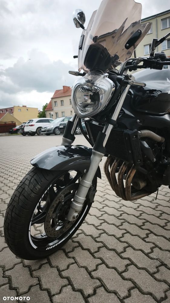 Yamaha FZ6 - 3