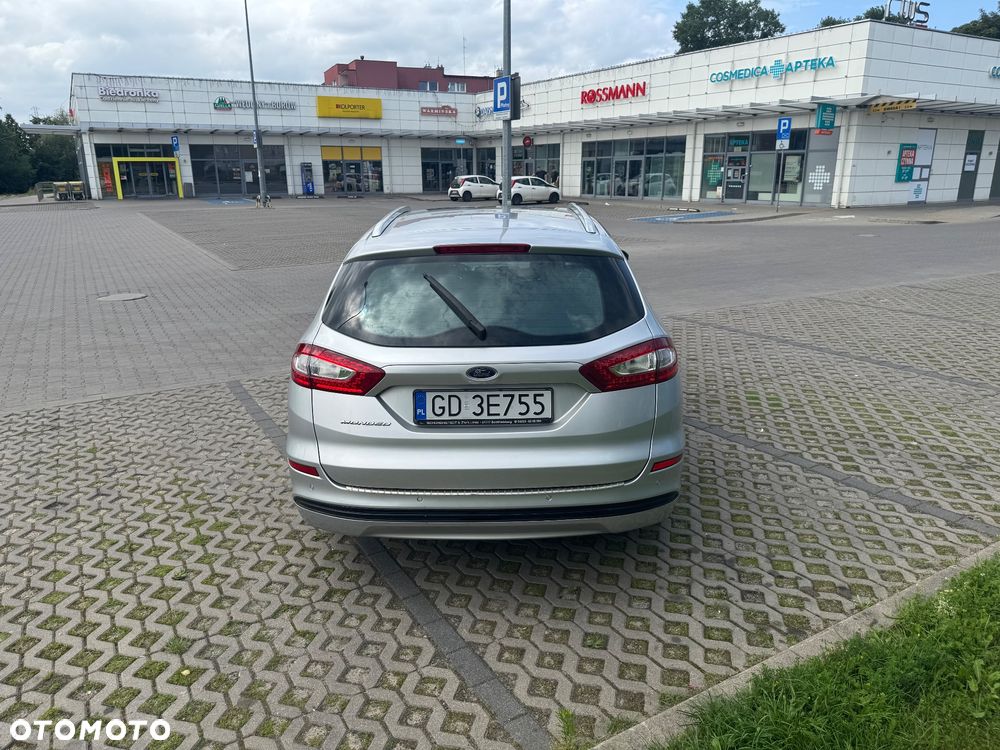 Ford Mondeo 2.0 TDCi Titanium PowerShift - 4