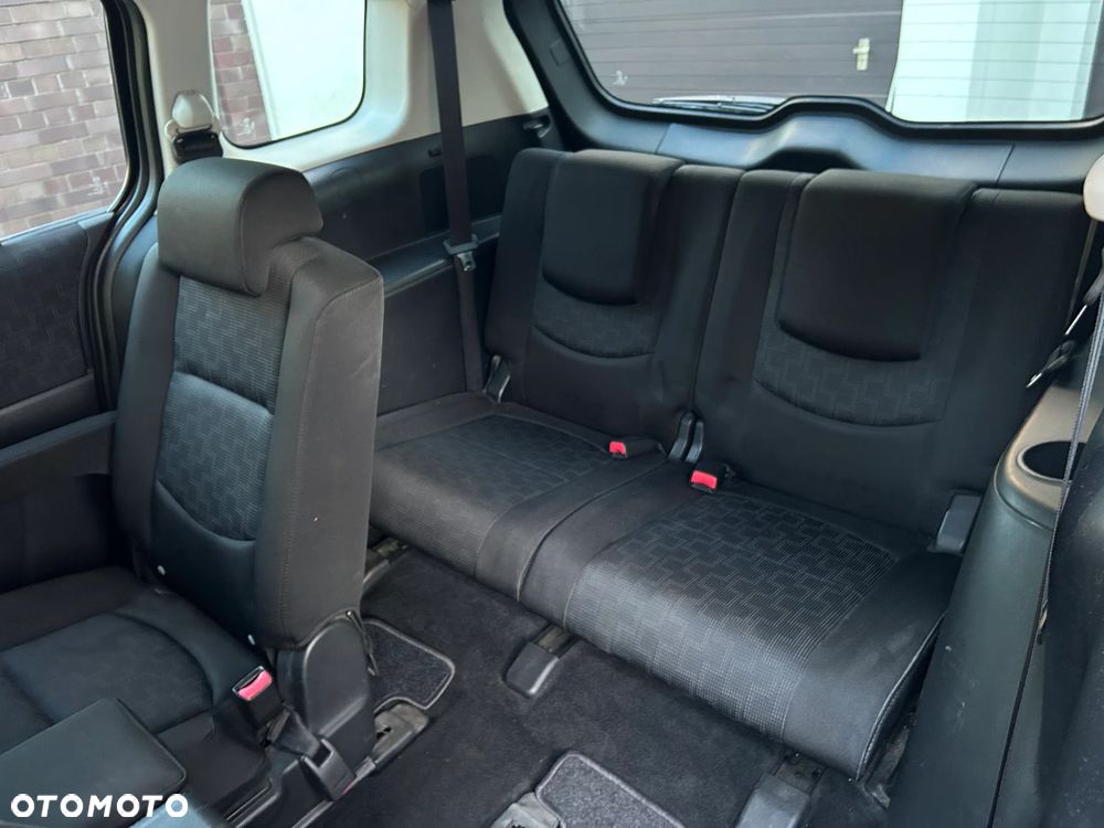 Mazda 5 2.0 Exclusive + - 8