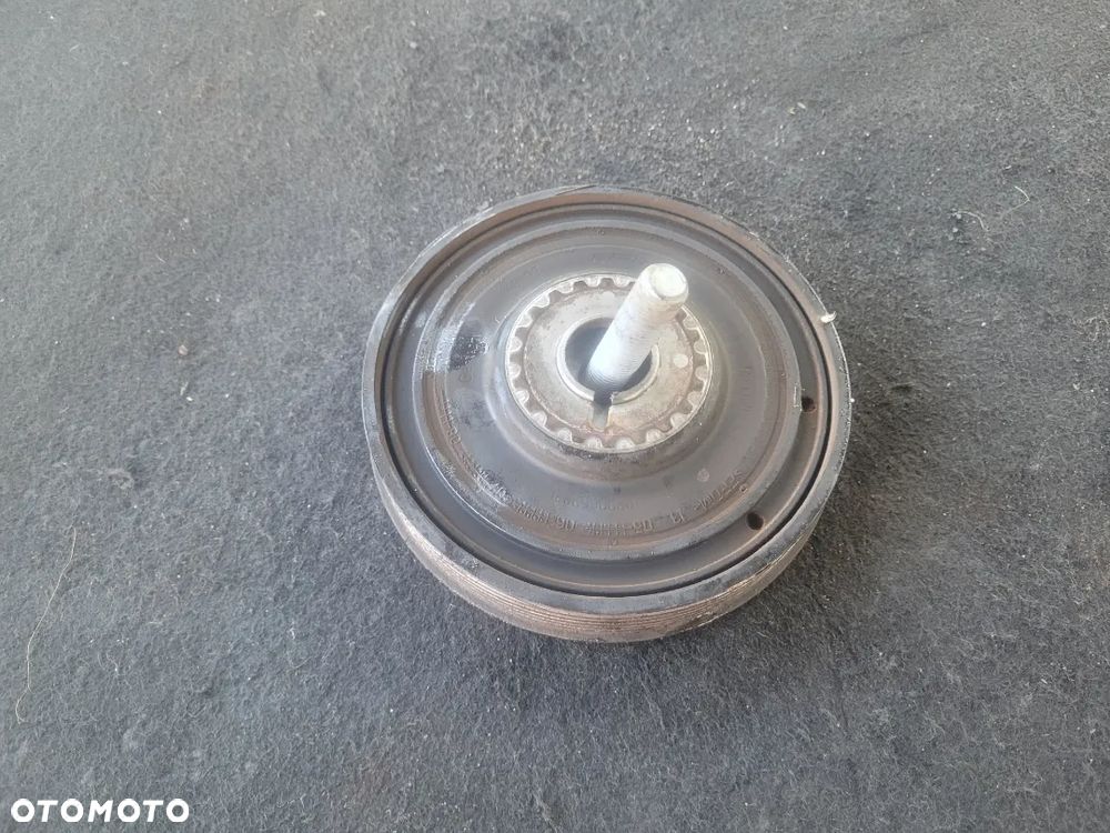 Koło pasowe wału Renault Scenic 2 Lift 1,5 DCI - 2