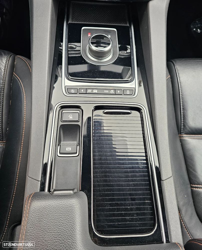 Jaguar F-Pace 25d AWD Aut. Prestige - 25