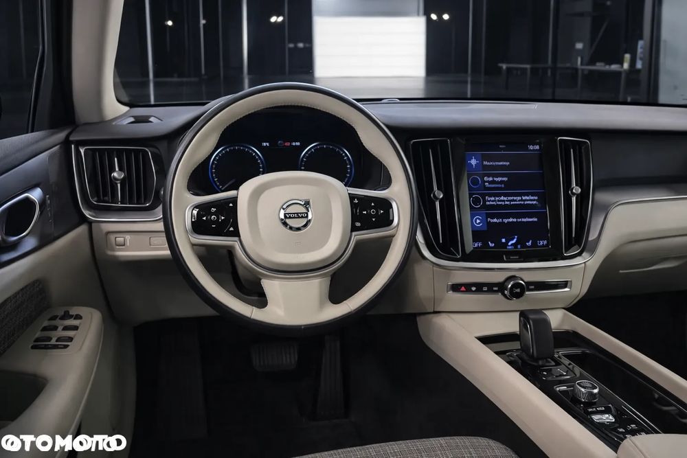 Volvo V60 B4 B Momentum Pro - 7