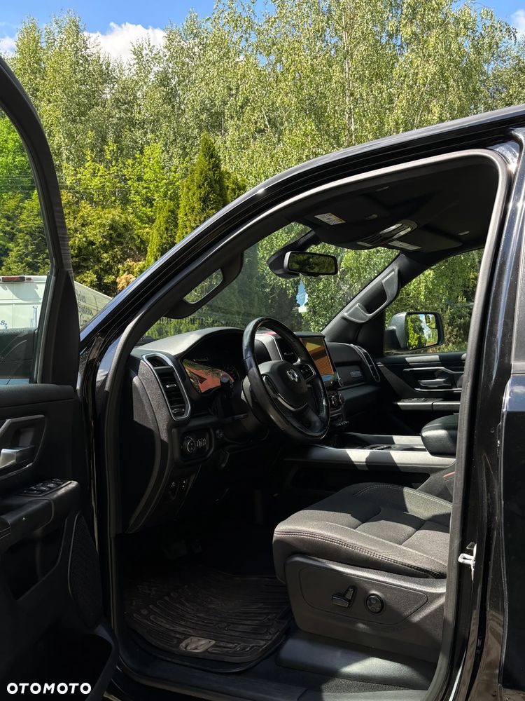 RAM 1500 Crew Cab Shortbed Bighorn - 14