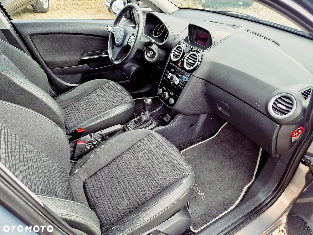 Opel Corsa 1.4 16V Energy - 29