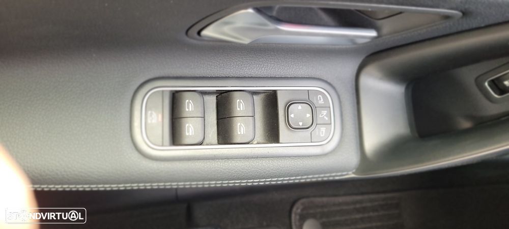 Mercedes-Benz A 250 Limousine e 8G-DCT Progressive Advanced - 49