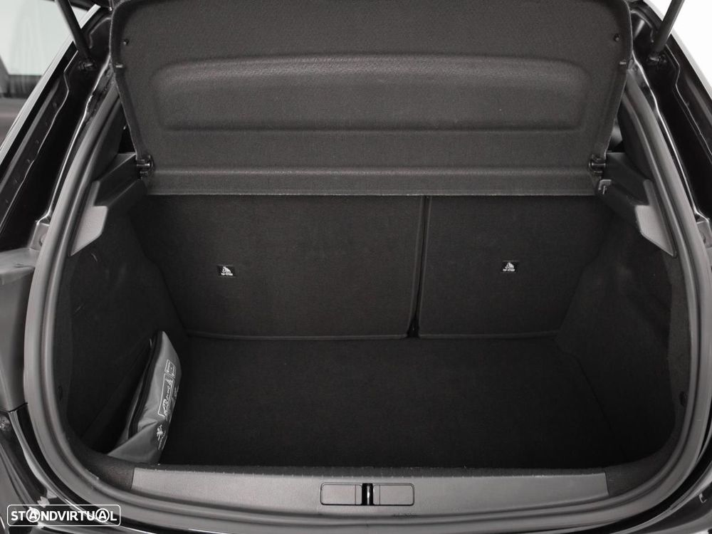 Peugeot 208 1.2 PureTech Active Pack - 12