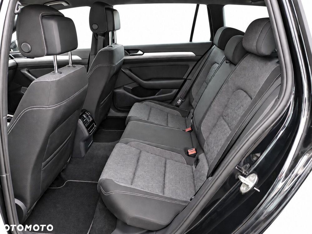 Volkswagen Passat 2.0 TDI Business DSG - 7