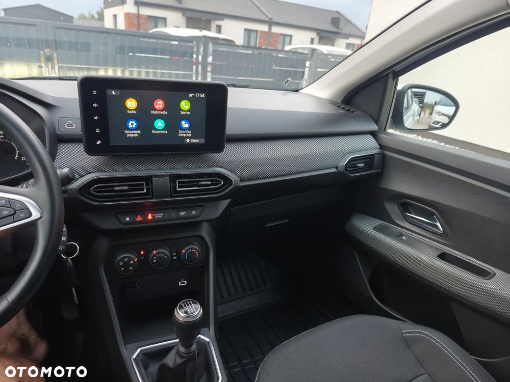 Dacia Sandero TCe 90 Essential - 29