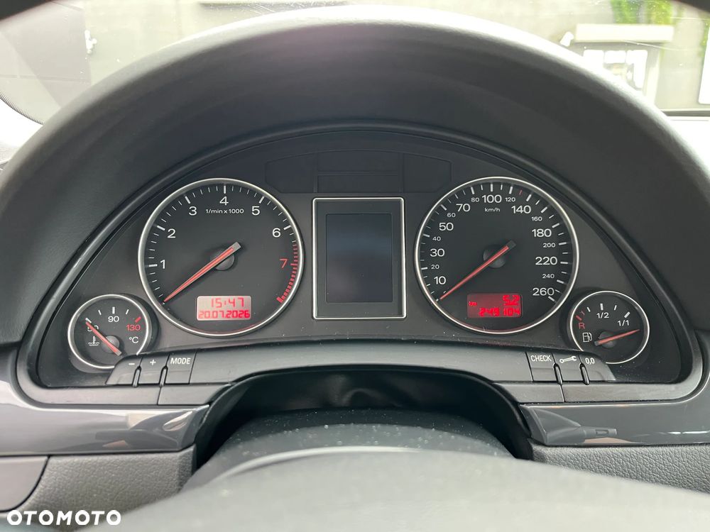 Audi A4 Limousine - 20