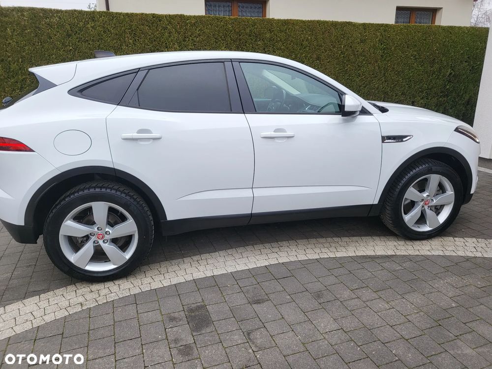 Jaguar E-Pace 2.0 i4P AWD HSE - 12