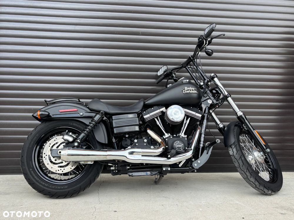 Harley-Davidson Dyna Street Bob - 2