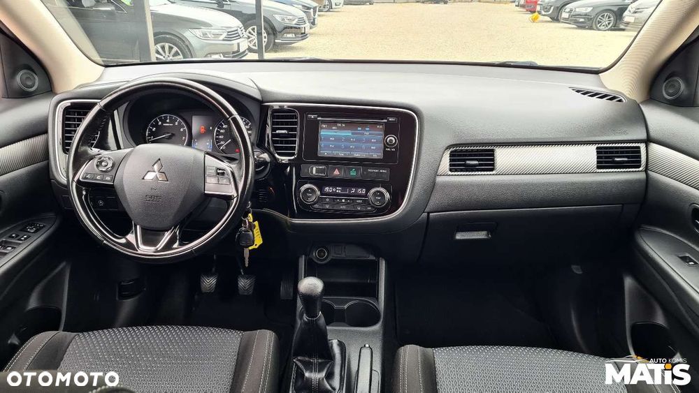 Mitsubishi Outlander - 4