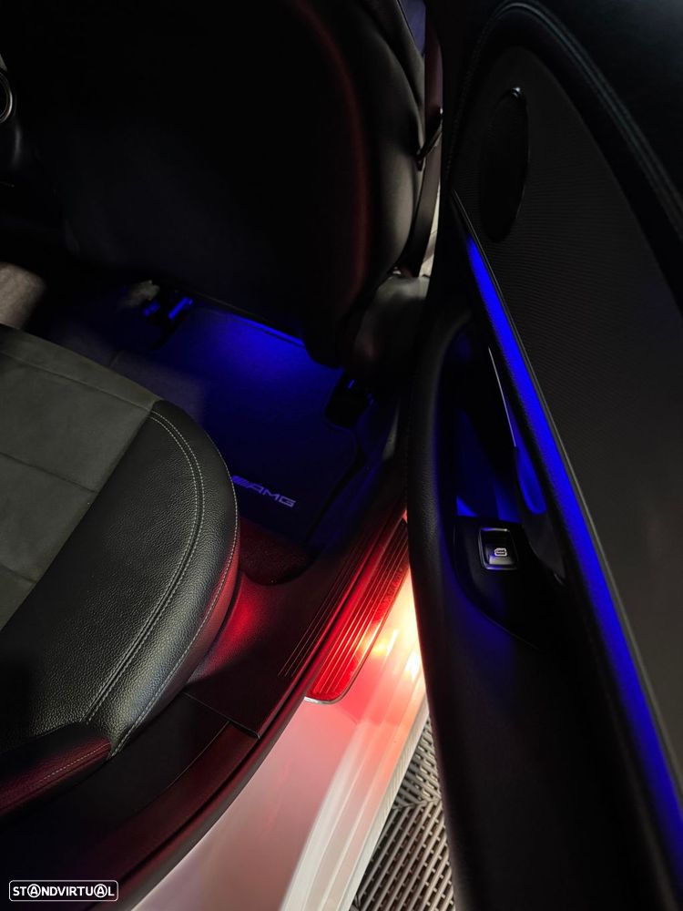 Mercedes-Benz E 300 de AMG Line - 27