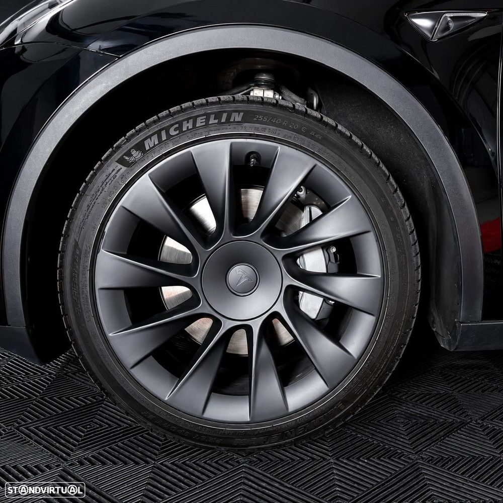 Tesla Model Y Standard - 9