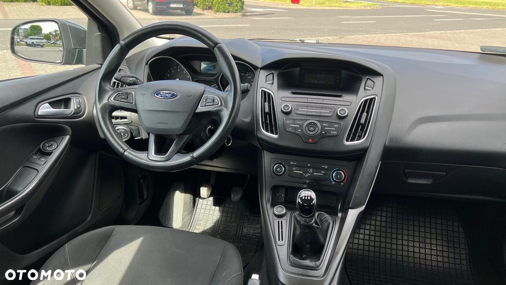Ford Focus 1.6 Trend - 10