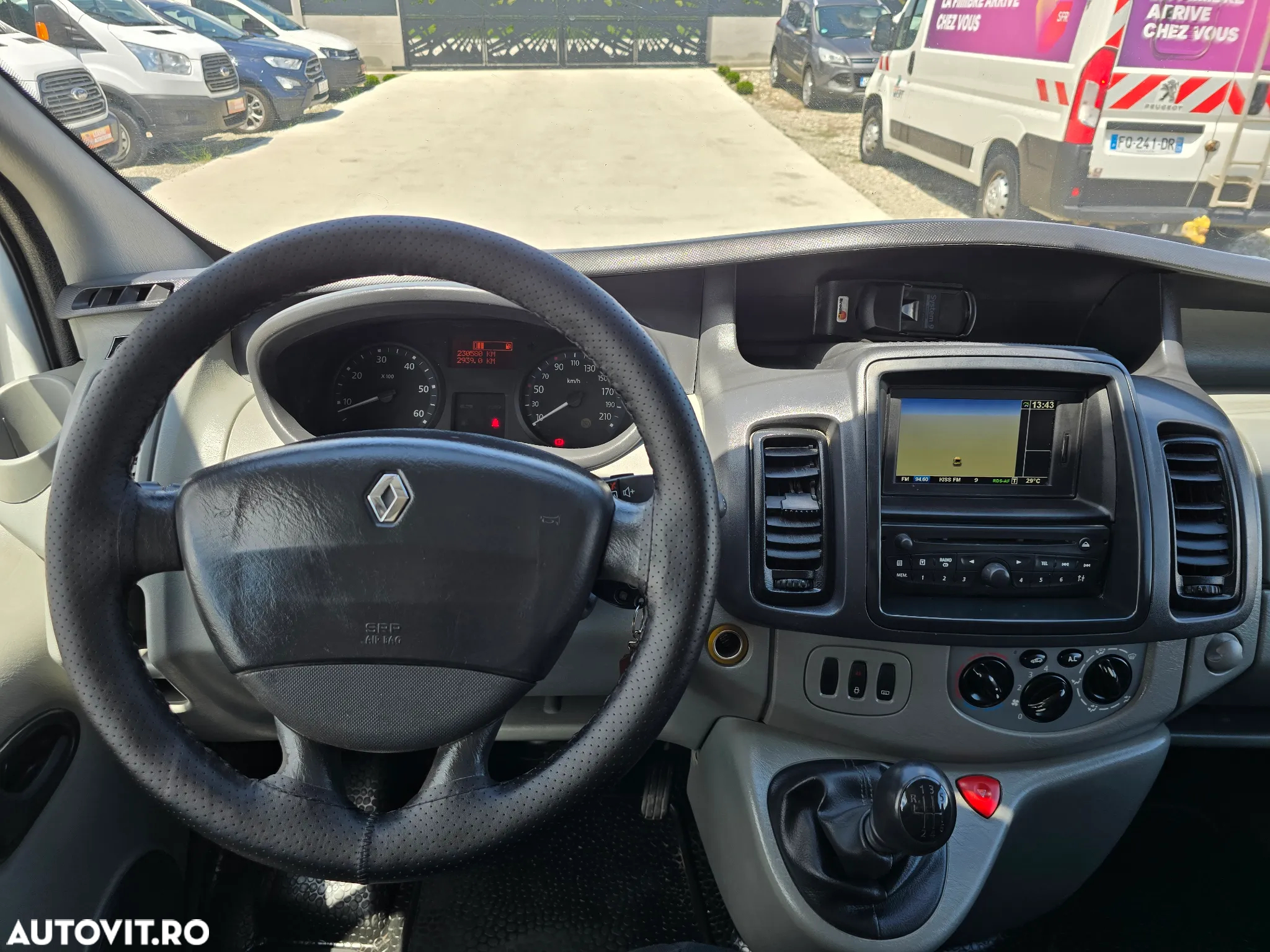 Renault Trafic Long L2H1 - 19