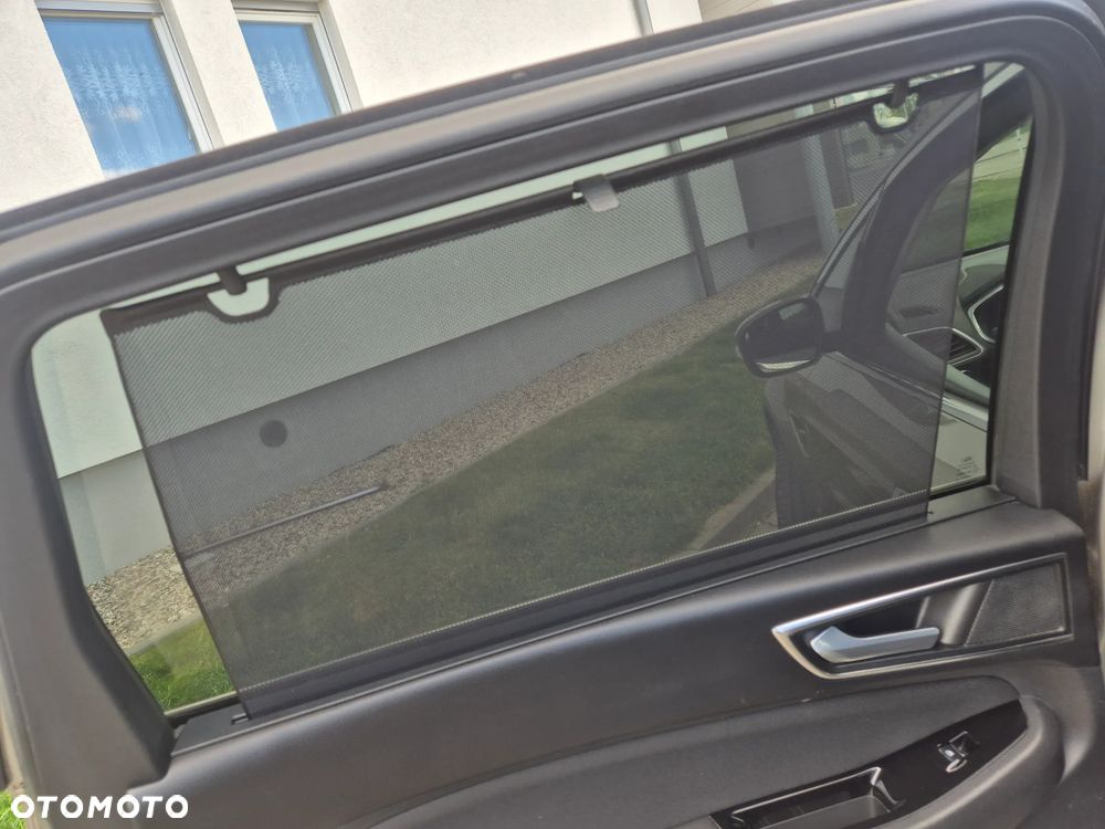 Ford S-Max - 15