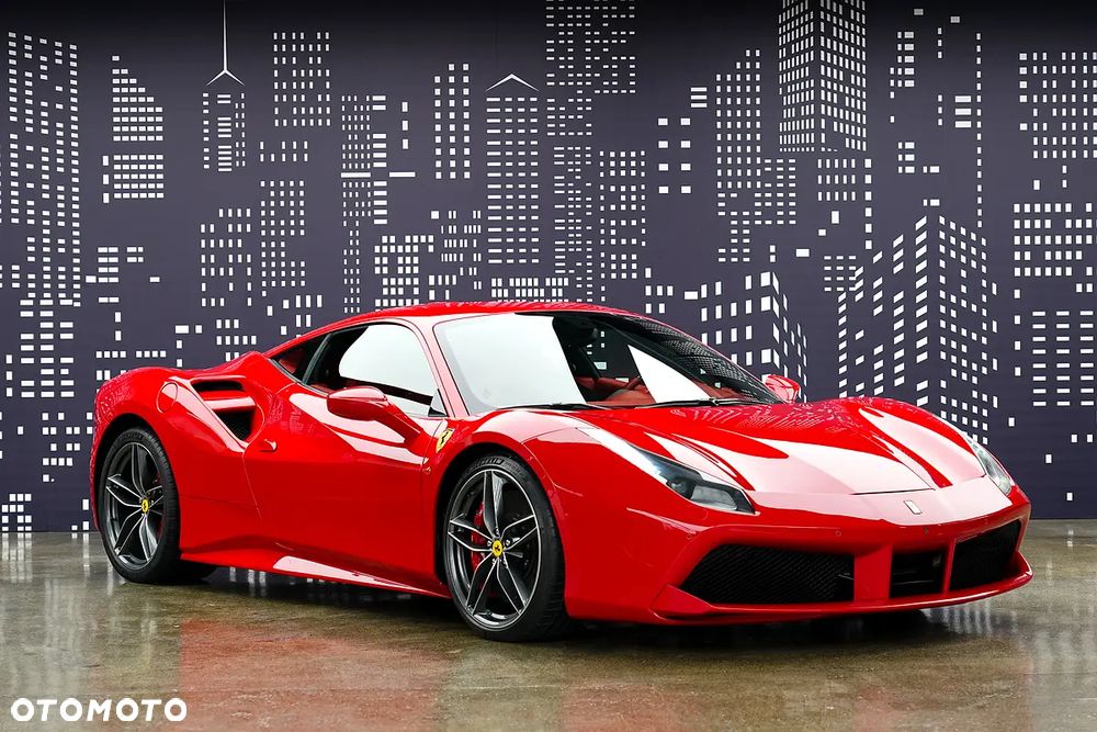 Ferrari 488 - 4
