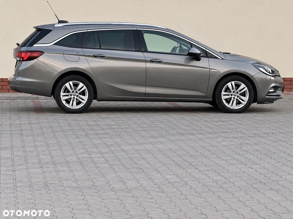 Opel Astra 1.4 T Dynamic - 4